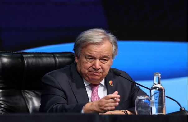 الشعب الفلسطيني يحق له العيش بكرامة وتقرير مصيره…