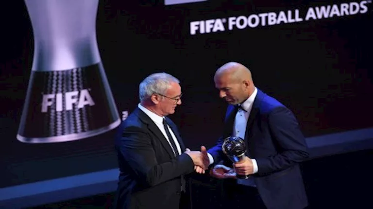 زين الدين زيدان يكشف موعد عودته إلى التدريب