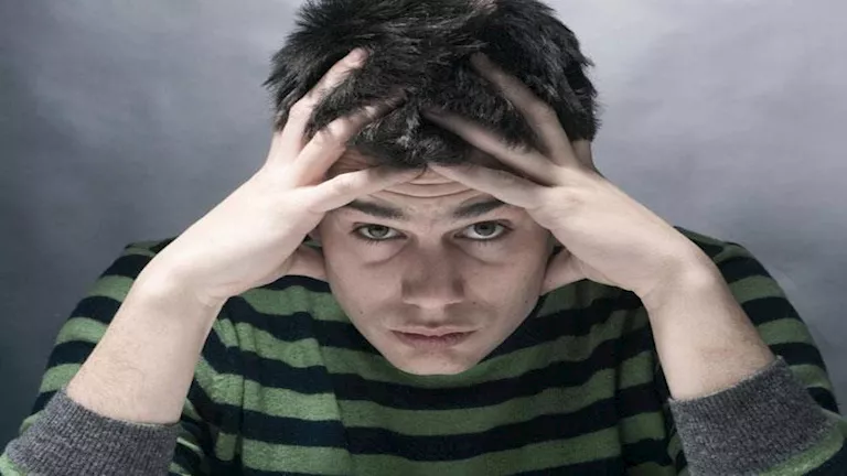 دراسة جديدة: شعور الطفل بالوحدة يترك أثرًا دائمًا على الدماغ