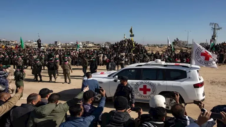 إسرائيل تعلن تسلمها رفات رهينة ونقله إلى معهد الطب الشرعي