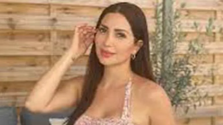 نسرين طافش تتألق بـ بدلة جذابة.. سر الإطلالة