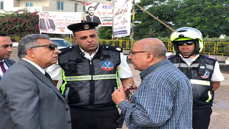 بعد شكاوى من الزحام.. محافظ الدقهلية يتفقد الطريق الدائري بالمنصورة
