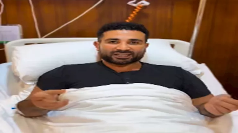 “أنا بخير وطلعت بأقل الأضرار”.. أول ظهور لـ أحمد سعد داخل المستشفى