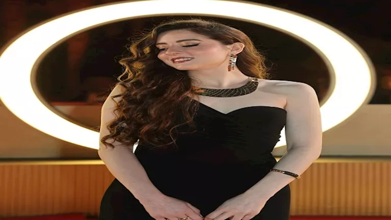 سارة نور تتألق من عرض فيلم “المهاجر” في القاهرة السينمائي