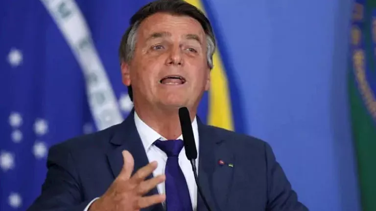 رئيس البرازيل السابق بولسونارو يبدأ تنفيذ عقوبة بالسجن لـ27 عاما