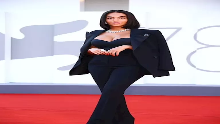 جرأة وأناقة.. شاهد أجمل 20 إطلالة لجورجينا رودريجيز