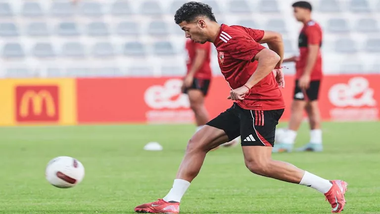 وليد صلاح الدين يتحدث عن حالة إمام عاشور الصحية