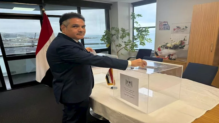 بدء تصويت المصريين في نيوزيلندا بانتخابات النواب 2025.. والسفير جورج ع