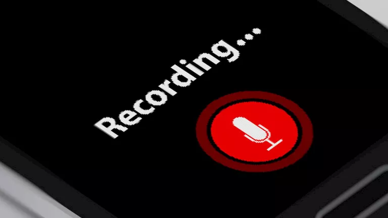 يدفع دولارات مقابل تسجيل المكالمات.. تطبيق “نيون” يعود من جديد