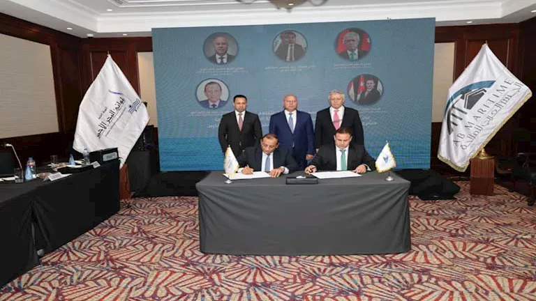 كامل الوزير يشهد توقيع مذكرة تفاهم لإنشاء ترسانة لإصلاح السفن بميناء س