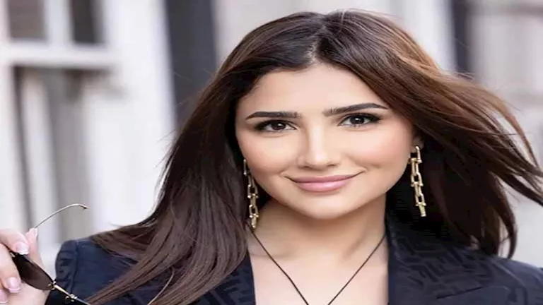 “موناليزا مصر”.. مي عمر جريئة بأحدث ظهور لها