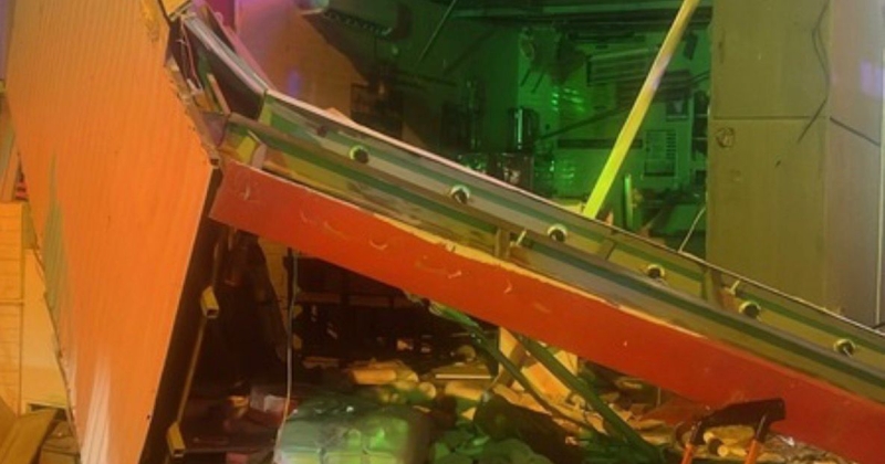 إصابة شخصين في انفجار ناتج عن تسرب غاز في مطعم بالفروانية