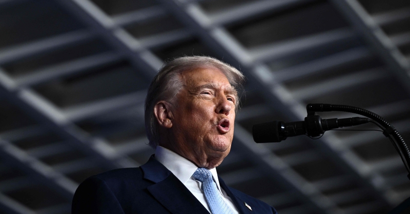 ترامب مستعد لمحادثات مع مادورو ولا يستبعد نشر قوات في فنزويلا