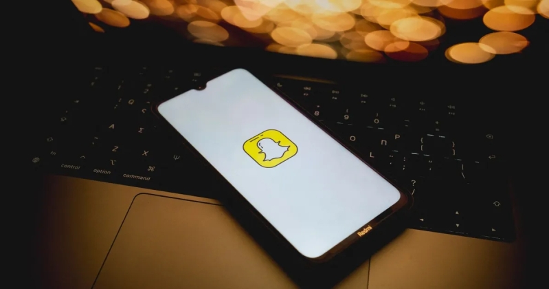 سناب شات يطلق ميزة الدردشة الموضوعية للمحادثات العامة