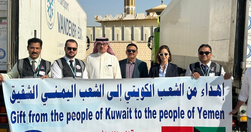 “الهلال الأحمر الكويتي”: 40 طنا من المواد الطبية والإغاثية عبر قافلة برية إلى اليمن