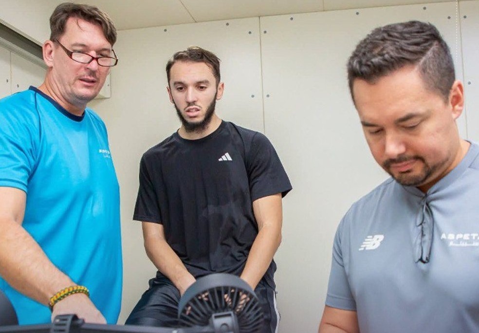 “كل شيء يسير على ما يرام ويجب التحلي بالصبر”