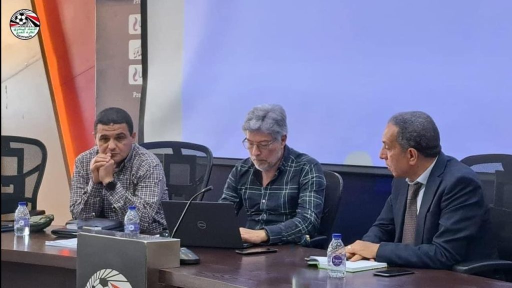 أضاع هيبة لجنة الحكام.. هجوم قوي من ياسر عبد الرؤوف على أوسكار رويز