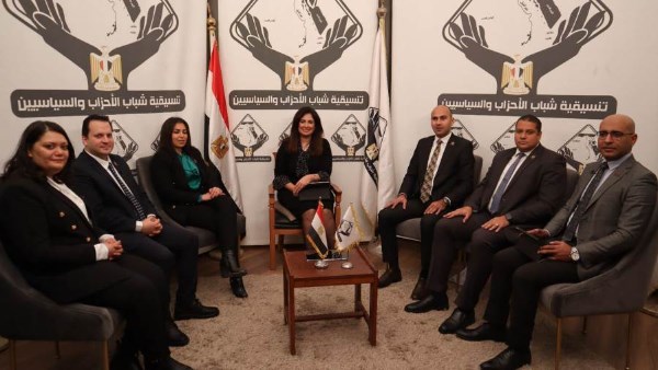 إقبال كثيف من المصريين بالكويت على انتخابات مجلس النواب