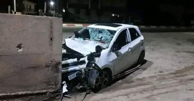 سطيف.. وفاة شخص في انحراف سيارة واصطدامها بلوحة إشهارية