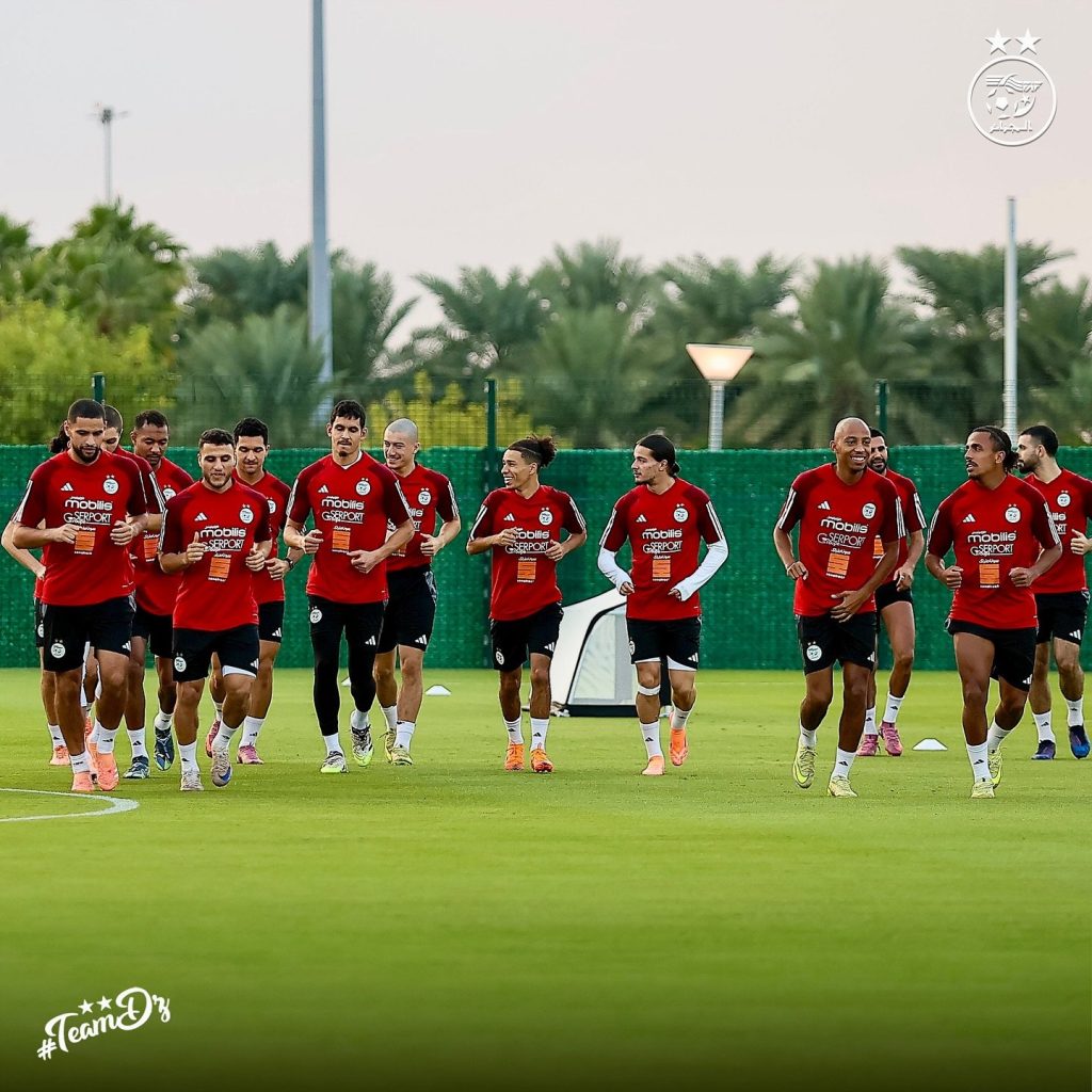 بالصور.. “الخُضر” يواصلون تحضيراتهم للمباراة الودية أمام السعودية