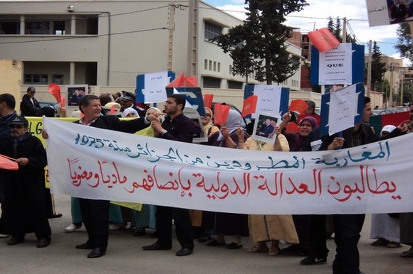 بعد نصف قرن على “المسيرة الكحلا”.. ضحايا التهجير القسري من الجزائر يناشدون الملك تبني الملف رسميا