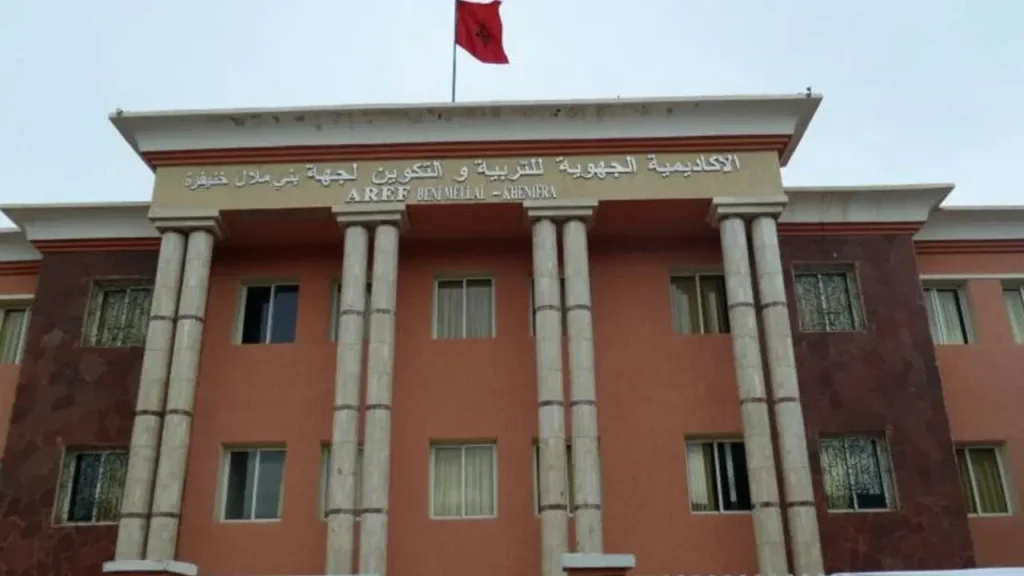 نقابة تعليمية بجهة بني ملال تستنكر “تهميش” الأطر المختصة وتلوح بالتصعيد