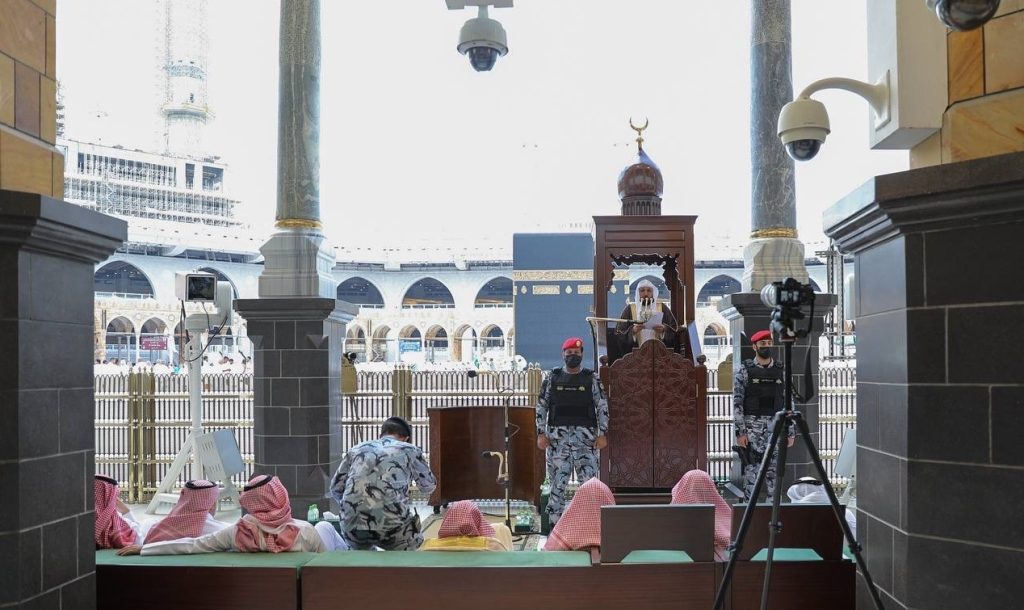 تنال الرحمة والرضوان والبركة والغفران.. خطيب المسجد الحرام: بهذه الطاعة