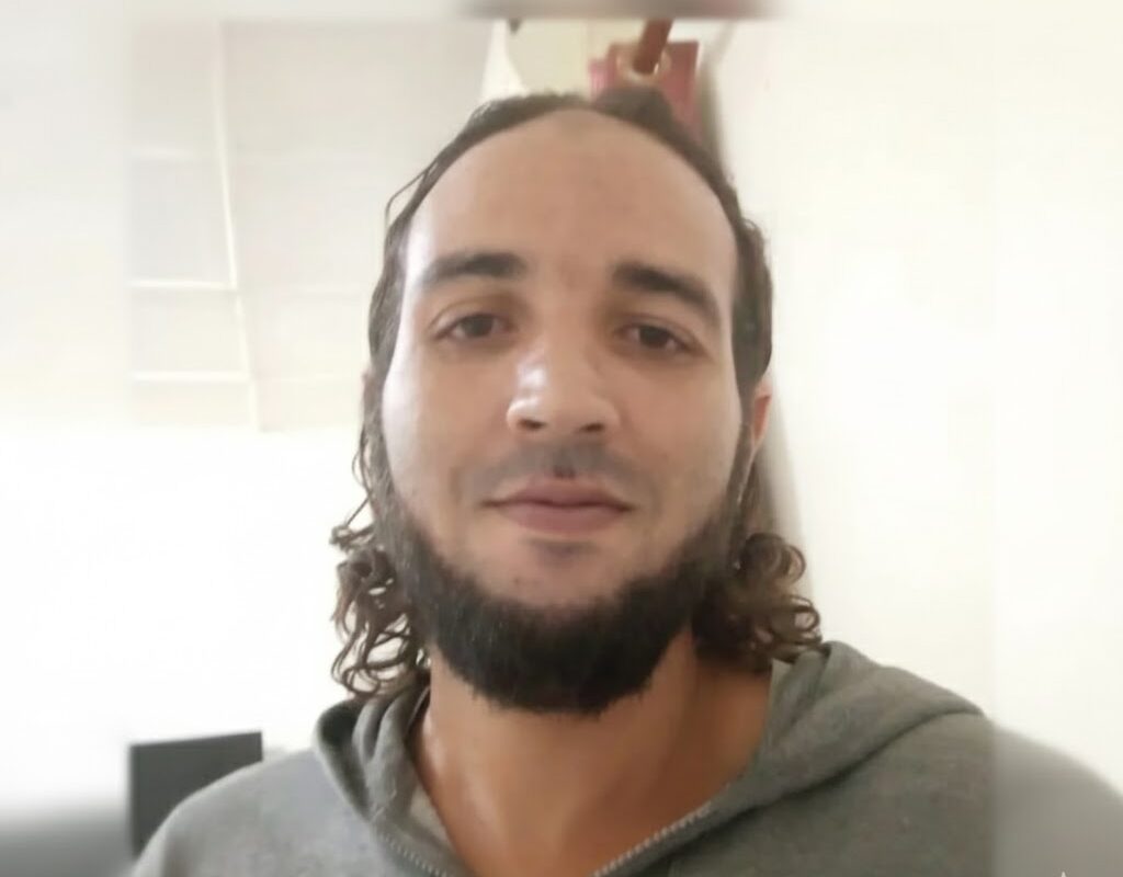 لجنة “المعتقلين الإسلاميين” تدعو المملكة لإنقاذ مغربي محتجز بالنيجر