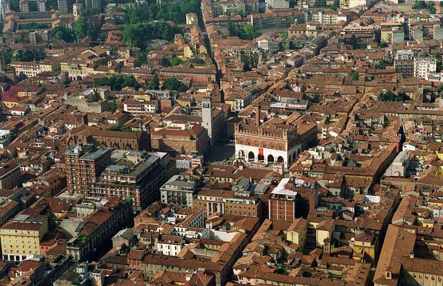 بـ381 مقاولة مغربية.. المغاربة ثاني جالية أجنبية استثمارا في مدينة بياتشنزا الإيطالية
