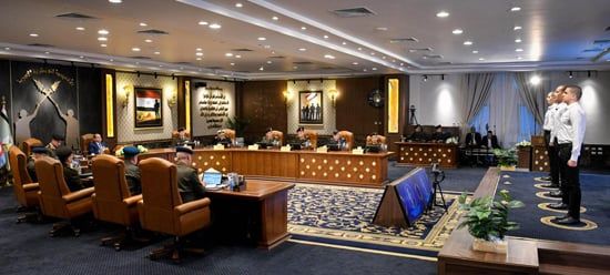 الرئيس السيسي يشهد اختبار كشف الهيئة (2) الرئيس السيسي يشهد اختبار كشف الهيئة (2)