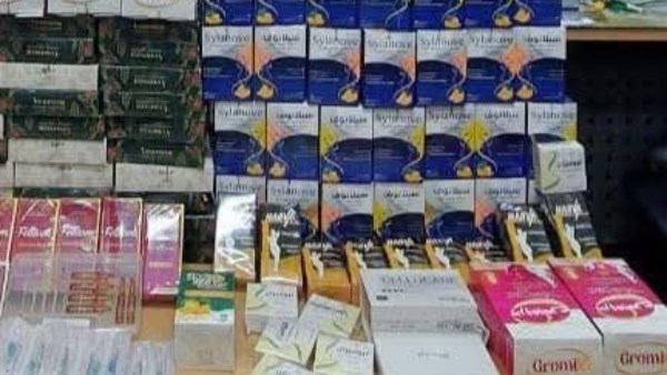 عقاقير مجهولة وانتحال صفة طبيبة تغذية.. غلق مركز طبي في سوهاج