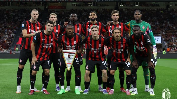 ميلان يفوز على الإنتر بهدف في الدوري الإيطالي