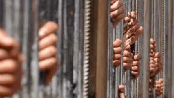 حبس الزوجة وعشيقها في إنهاء حياة عامل بسوهاج