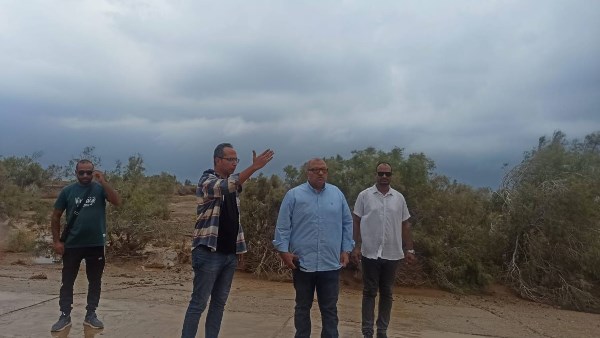 رفع آثار السيول بجنوب مرسى علم بعد موجة من الطقس غير المستقر