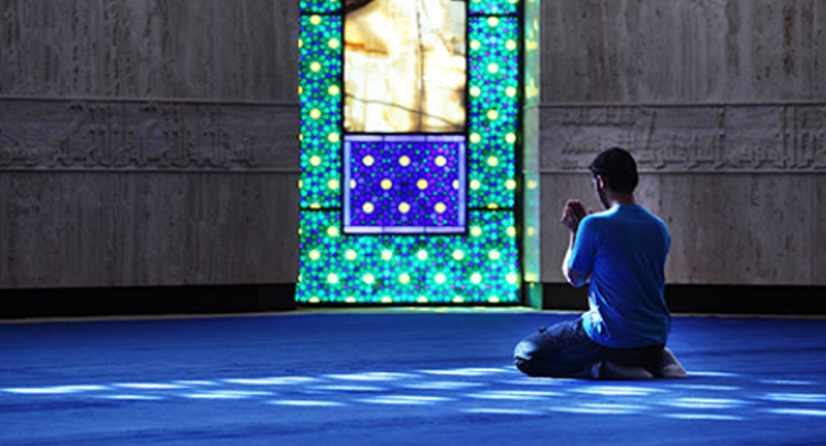 علامات إخلاص العبادة لله.. 4 دلائل واضحة يستدل بها الإنسان