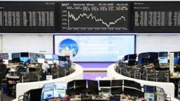 الأسهم الأوروبية ترتفع وسط توقعات بخفض الفائدة الأمريكية