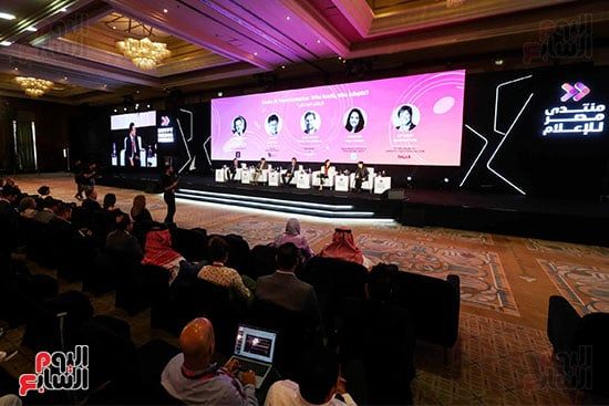 جانب من الندوة الأولي