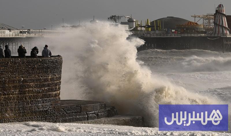 الأمواج العاتية تودي بحياة ثلاثة أشخاص في جزيرة تينيريفي الإسبانية
