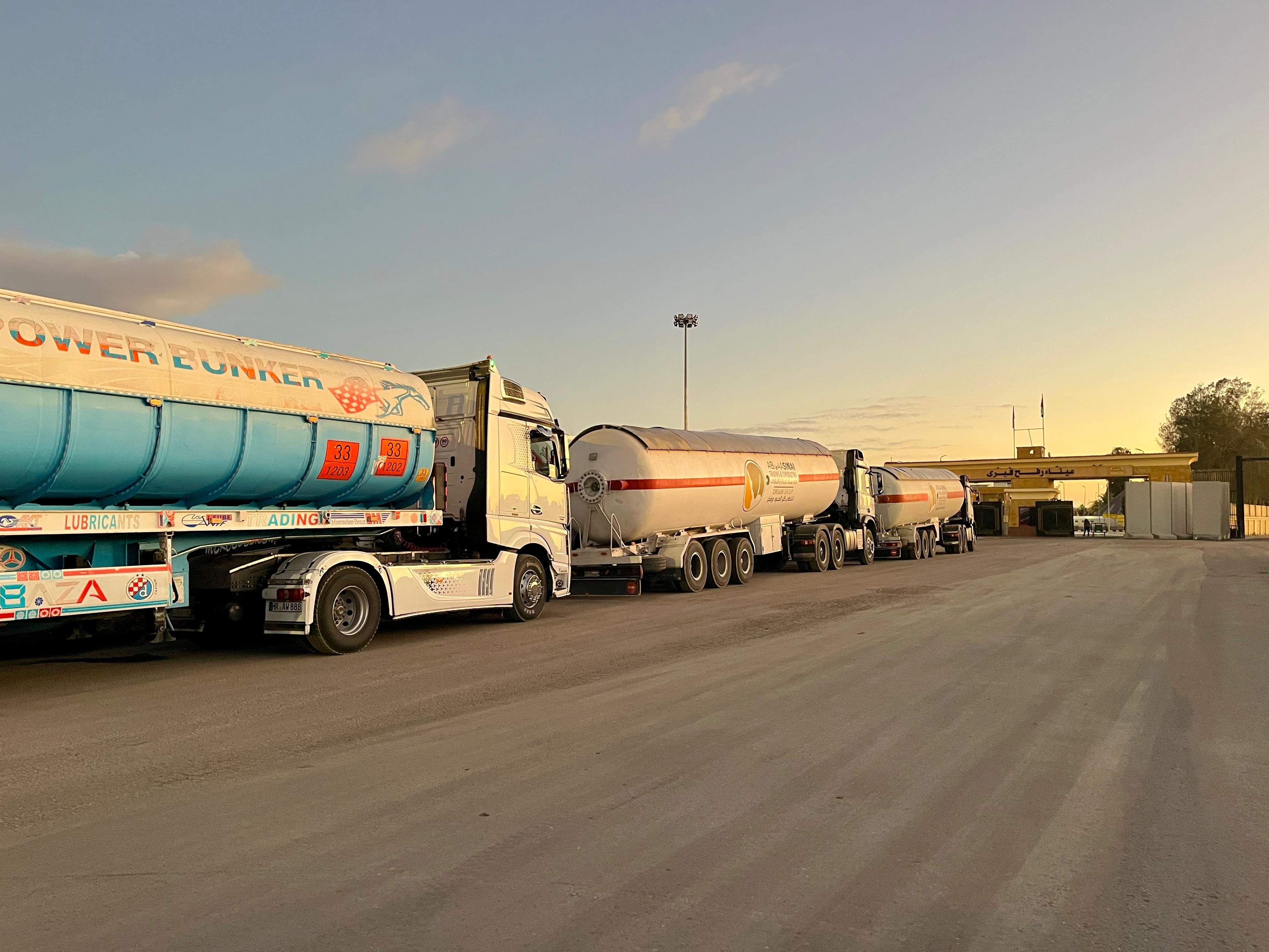 قوافل زاد العزة قوافل زاد العزة