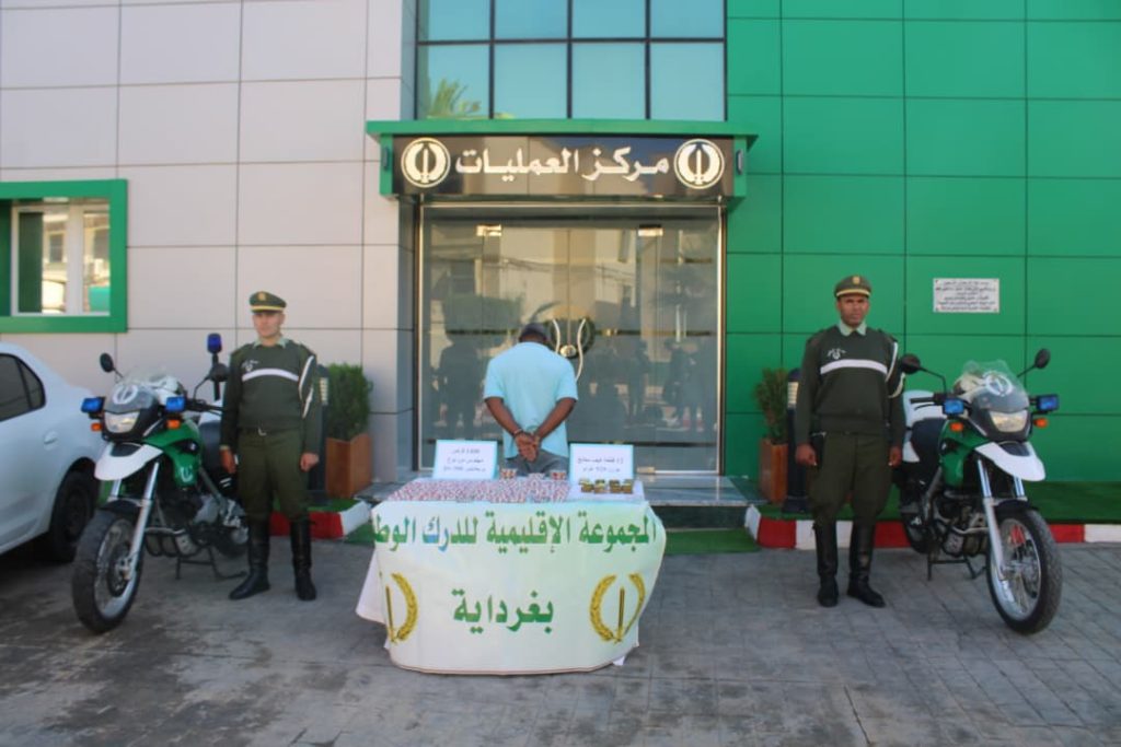 غرداية.. توقيف شخص وحجز كمية معتبرة من الكيف والأقراص المهلوسة