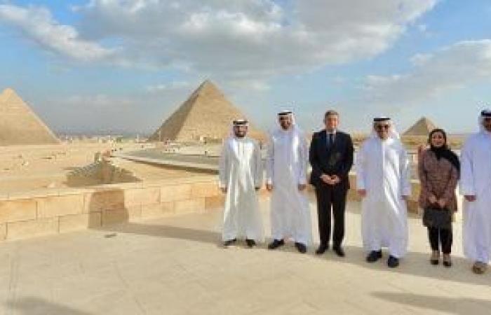 رئيس الأعلى للإعلام ووزير الإعلام البحرينى فى جولة بالأهرامات والمتحف الكبير