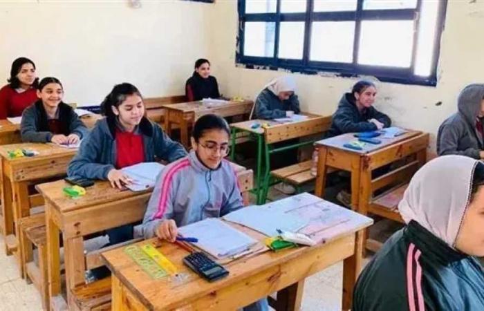 استمارة تسجيل امتحانات الشهادة الإعدادية.. الأوراق المطلوبة