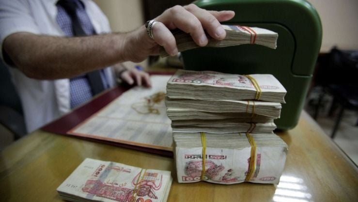 أوامر رئاسية بالتحضير لرفع الحد الأدنى للأجور ومنحة البطالة