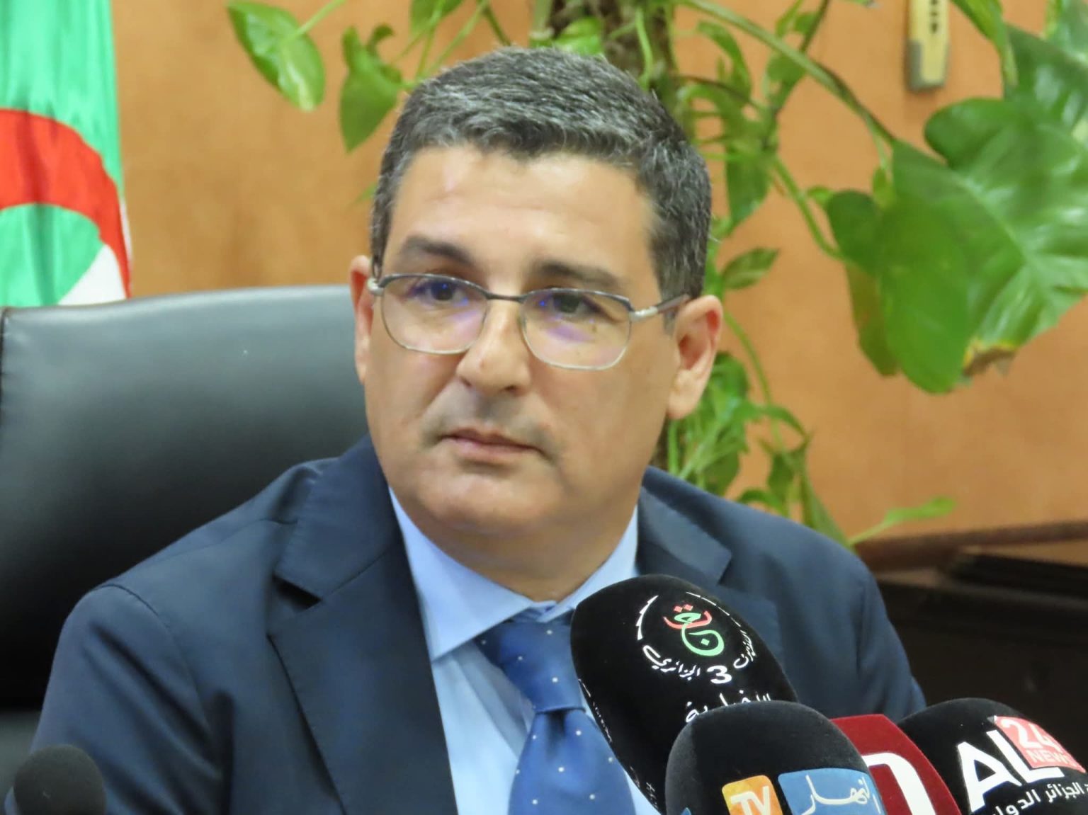 وضع برنامج لمكافحة تفشي المخدرات في المدارس