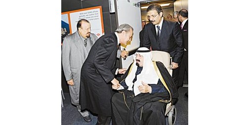 خادم الحرمين يتوجه إلى مستشفى بريسبيتاريين في نيويورك لإزالة تخثر الدم في ظهره