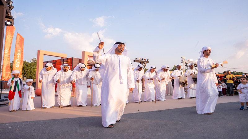 احتفالات عيد الاتحاد.. لوحات مجتمعية تجسد الانتماء وحب الإمارات