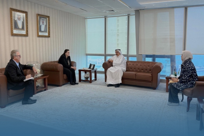 وكيل «التعليم العالي» بحث تطوير الشراكات التعليمية وتبادل الخبرات مع سفيرة كندا