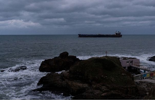 القوات الأمريكية اعترضت ناقلة نفط قبالة سواحل…