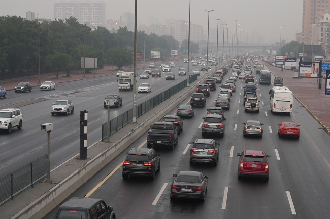 أمطار الخير تعبر بسلام