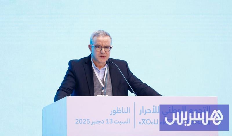 الملك مهندس الإصلاحات في المغرب .. والحكومة تتولى التنفيذ بوفاء